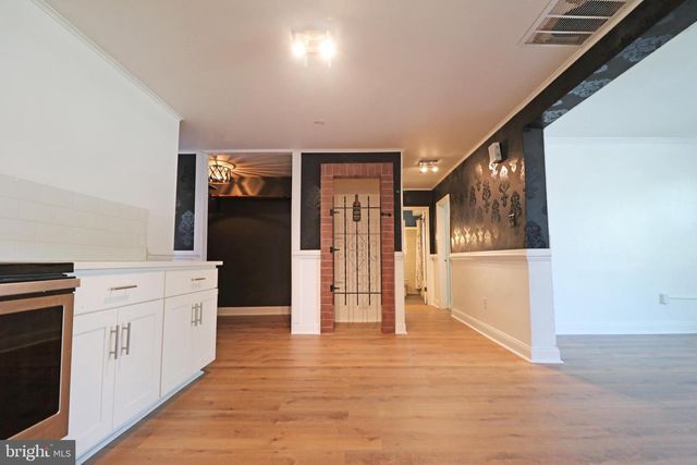 2205 MARY LN, Broomall, PA 19008