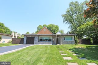 2205 MARY LN, Broomall, PA 19008