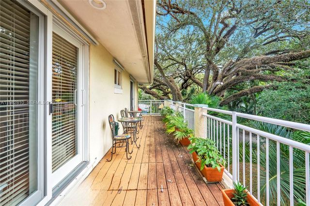 2496 Abaco Avenue, Miami, FL 33133