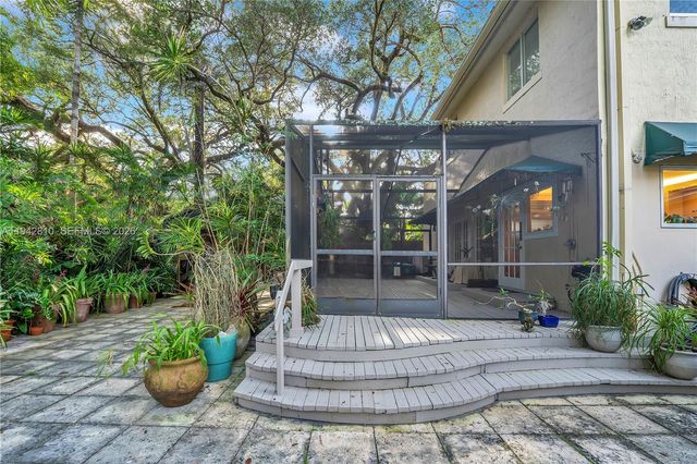 2496 Abaco Avenue, Miami, FL 33133