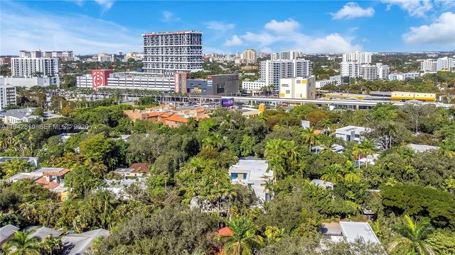 2496 Abaco Avenue, Miami, FL 33133