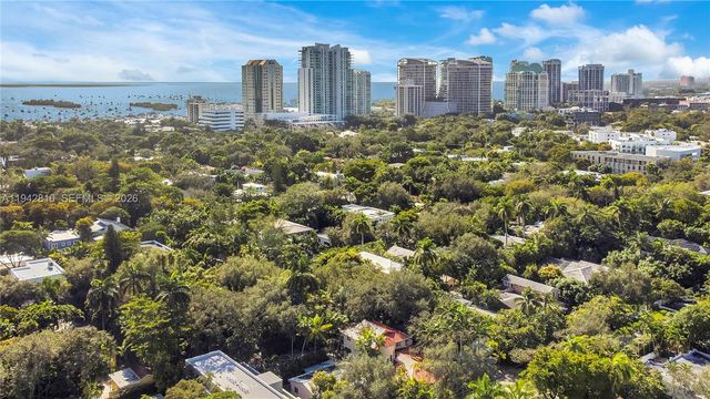 2496 Abaco Avenue, Miami, FL 33133