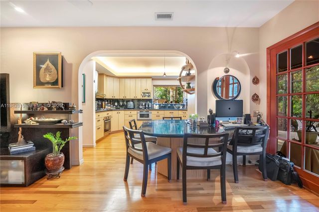 2496 Abaco Avenue, Miami, FL 33133