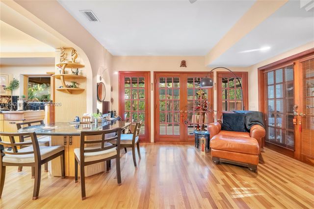 2496 Abaco Avenue, Miami, FL 33133