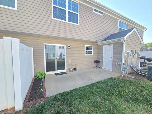 7369 Garett Park Drive, Whitsett, NC 27377