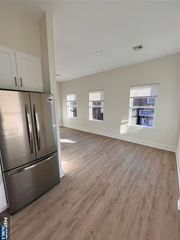 70 69th 4, Guttenberg, NJ 07093