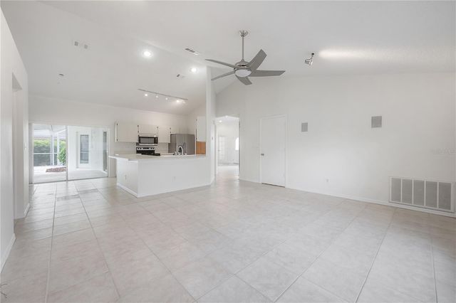 15121 HEATHRIDGE DRIVE, Tampa, FL 33625