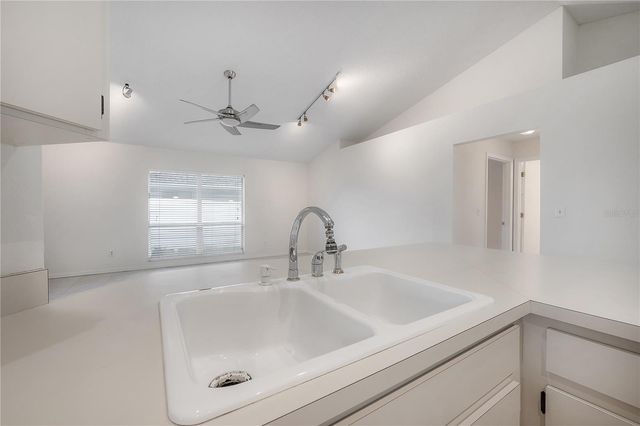 15121 HEATHRIDGE DRIVE, Tampa, FL 33625