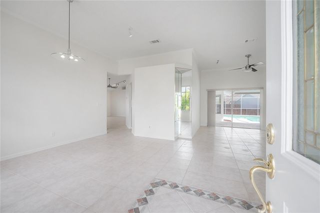 15121 HEATHRIDGE DRIVE, Tampa, FL 33625