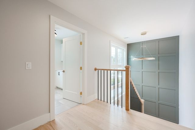 23 Pilgrim Rd, Wellesley, MA 02481