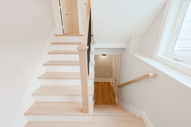 23 Pilgrim Rd, Wellesley, MA 02481