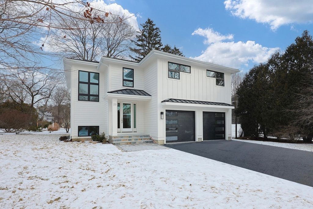 23 Pilgrim Rd, Wellesley, MA 02481
