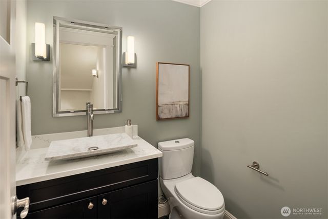 9942 SE 39th Street, Mercer Island, WA 98040