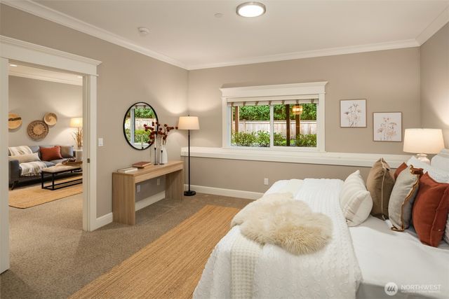 9942 SE 39th Street, Mercer Island, WA 98040