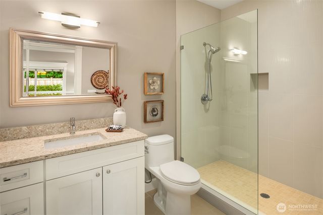 9942 SE 39th Street, Mercer Island, WA 98040