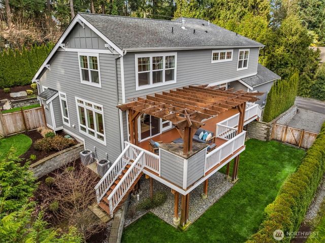 9942 SE 39th Street, Mercer Island, WA 98040