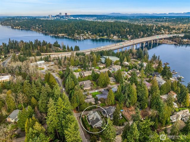 9942 SE 39th Street, Mercer Island, WA 98040