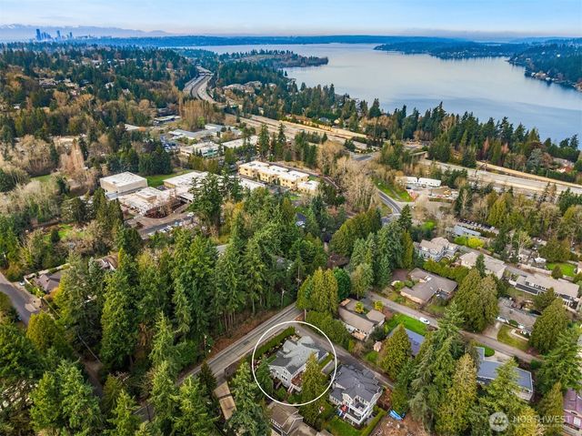 9942 SE 39th Street, Mercer Island, WA 98040