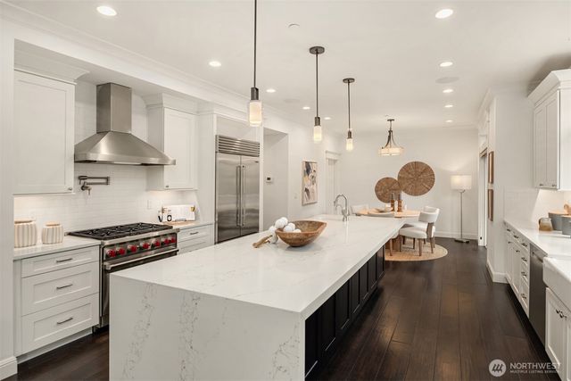 9942 SE 39th Street, Mercer Island, WA 98040