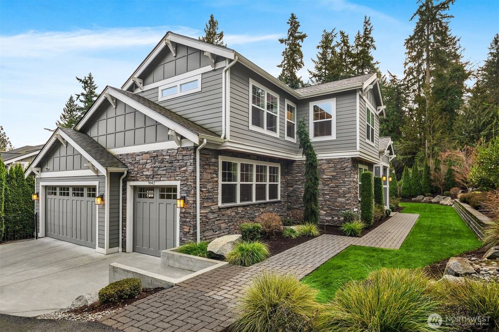 9942 SE 39th Street, Mercer Island, WA 98040