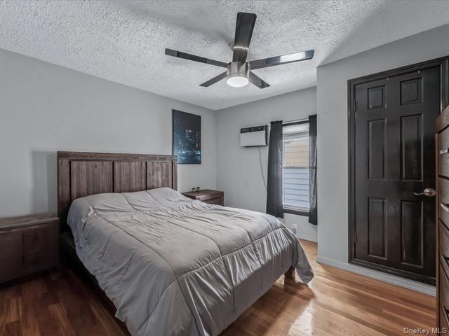 146-07 17th Avenue, Whitestone, NY 11357