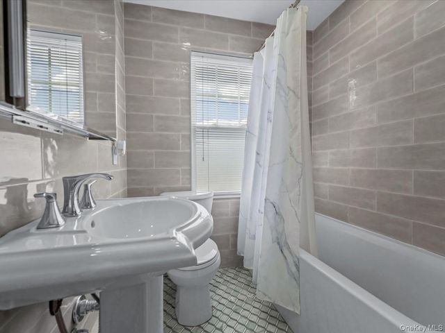 146-07 17th Avenue, Whitestone, NY 11357