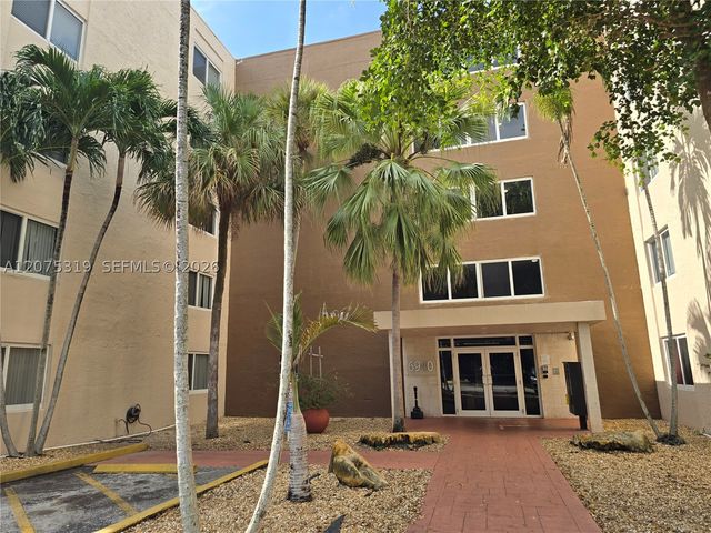 6940 Miami Gardens Dr 1-319, Hialeah, FL 33015