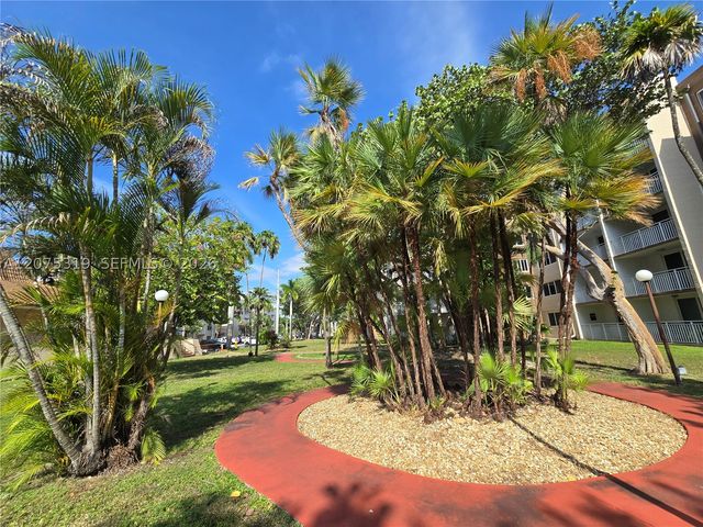 6940 Miami Gardens Dr 1-319, Hialeah, FL 33015