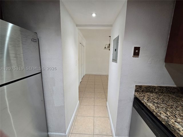 6940 Miami Gardens Dr 1-319, Hialeah, FL 33015