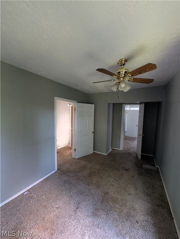 33 Hyde Avenue, Niles, OH 44446
