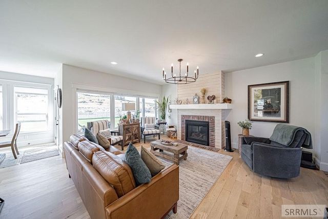 7123 S High Willow Lane, Idaho Falls, ID 83406