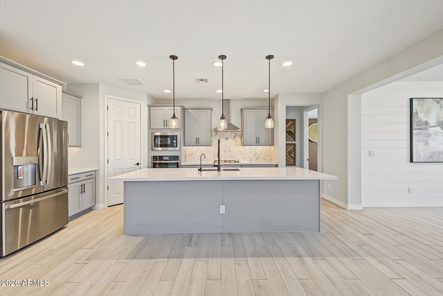 8924 W VERMONT Avenue, Glendale, AZ 85305