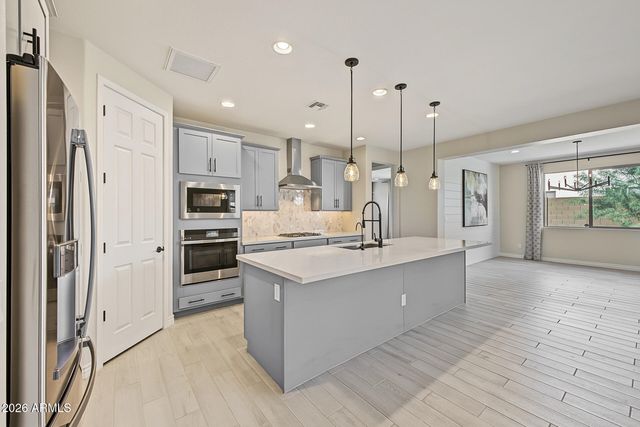 8924 W VERMONT Avenue, Glendale, AZ 85305