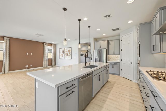 8924 W VERMONT Avenue, Glendale, AZ 85305