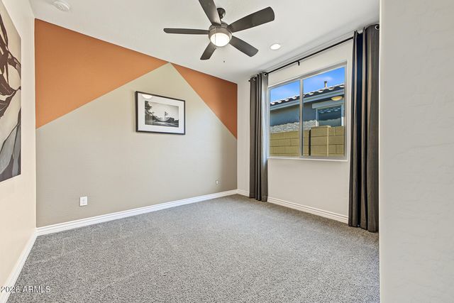 8924 W VERMONT Avenue, Glendale, AZ 85305