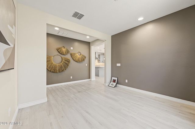 8924 W VERMONT Avenue, Glendale, AZ 85305