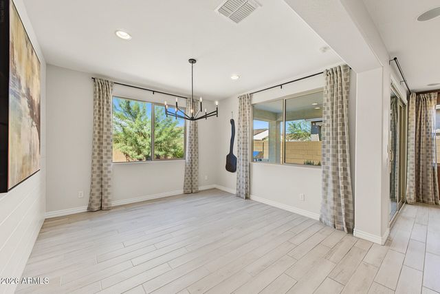 8924 W VERMONT Avenue, Glendale, AZ 85305