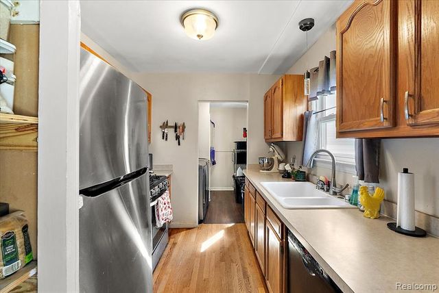 28828 Galloway Street, Roseville, MI 48066