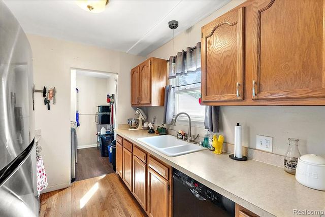 28828 Galloway Street, Roseville, MI 48066