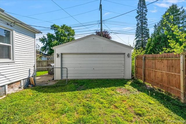 28828 Galloway Street, Roseville, MI 48066