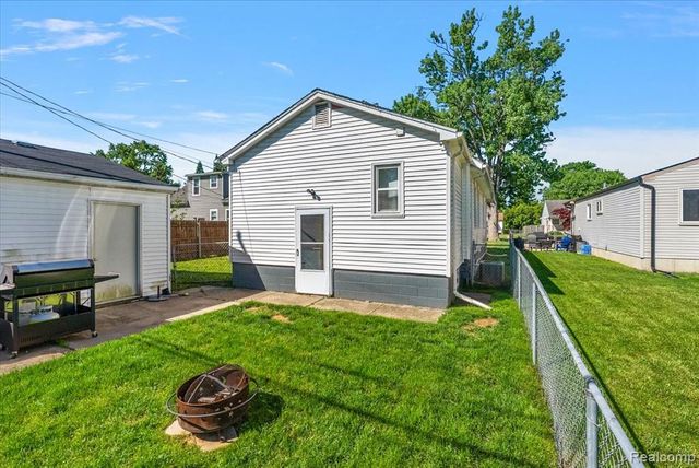 28828 Galloway Street, Roseville, MI 48066