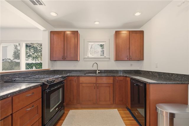 19 Third Street, Newport, RI 02840