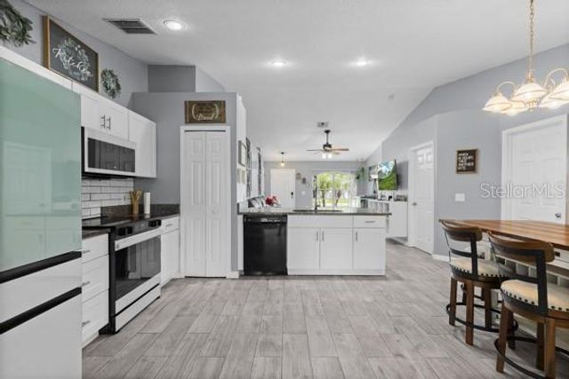 2472 PINE CHASE CIRCLE, St Cloud, FL 34769
