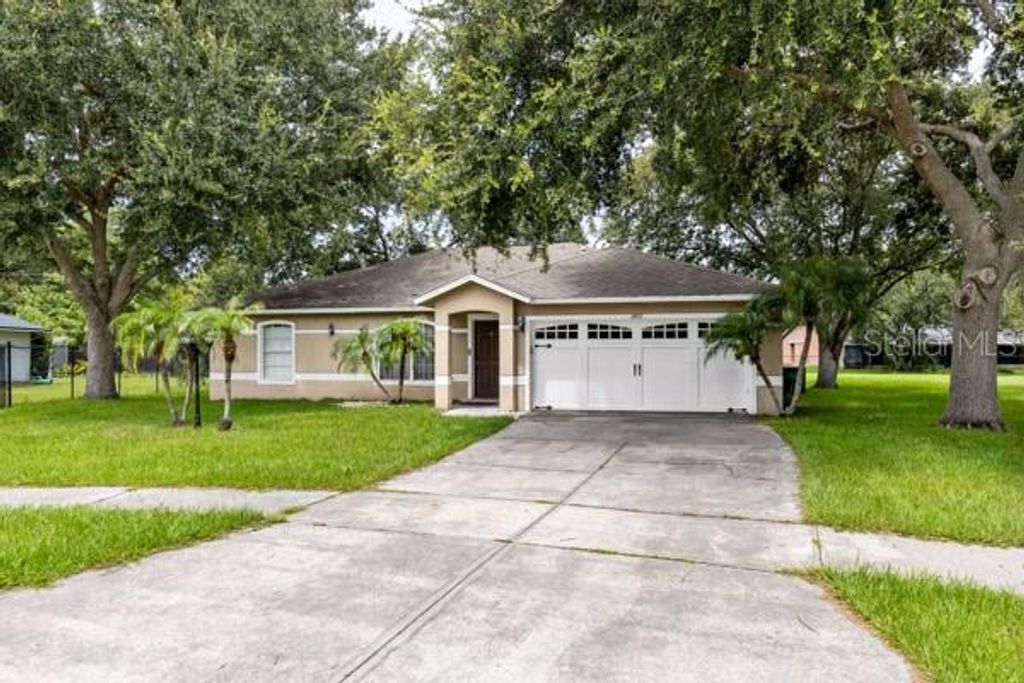 2472 PINE CHASE CIRCLE, St Cloud, FL 34769