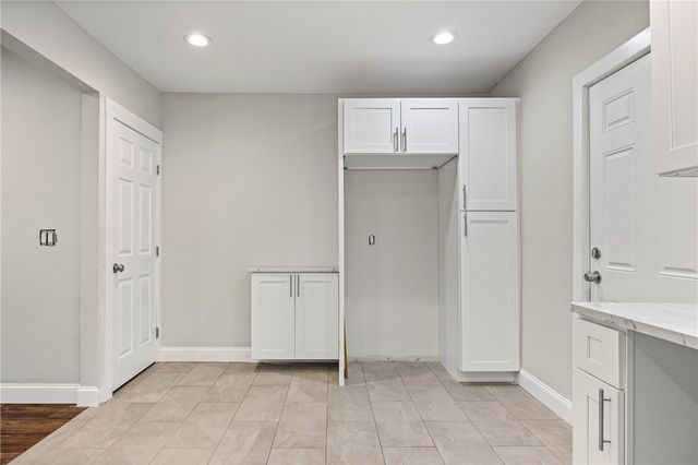 347-349 Flower City Park 347, Rochester, NY 14615