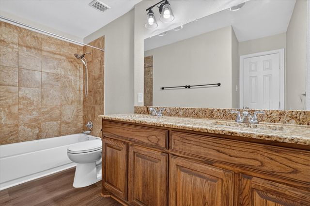 624 Hallvale Drive, White Settlement, TX 76108