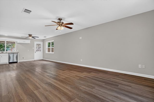 624 Hallvale Drive, White Settlement, TX 76108