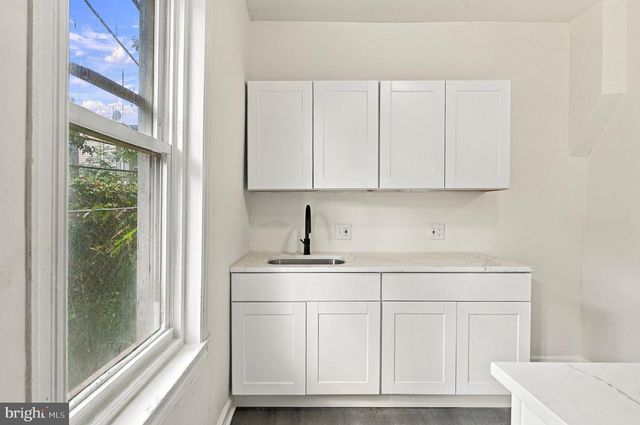 6014 DELANCEY ST, Philadelphia, PA 19143