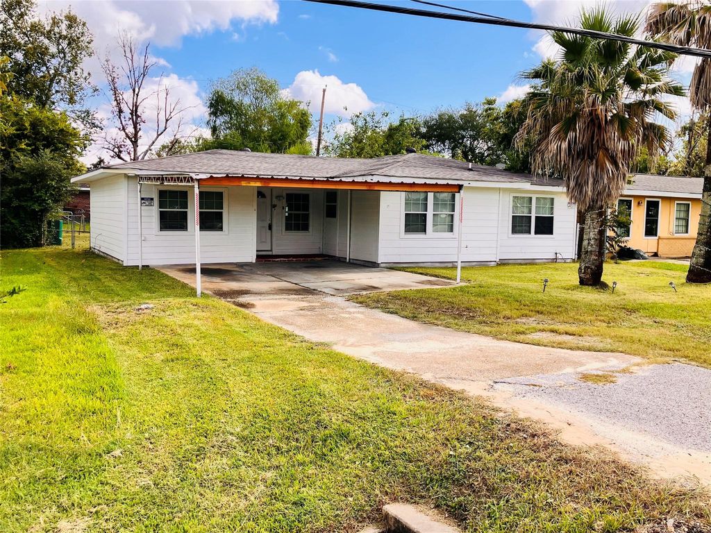 5711 Fm-2004, Hitchcock, TX 77563