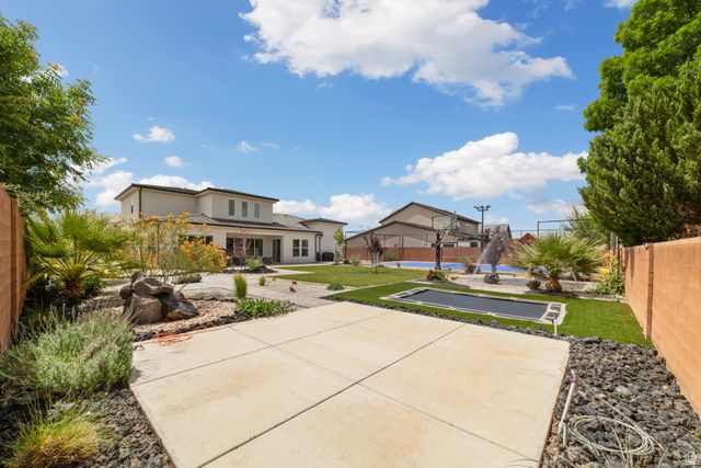 74 W ELINOR LN, Washington, UT 84780